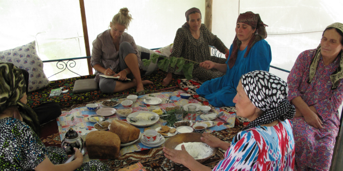 Breaking bread to unlock a rich tradition: former AKFC Youth Fellow Jamila Haider (rear) records the reflections of Pamiri women on their food and culture.